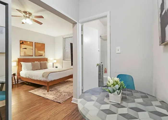 Trendy In - Kenwood 103 & 303 Rep Apartment *