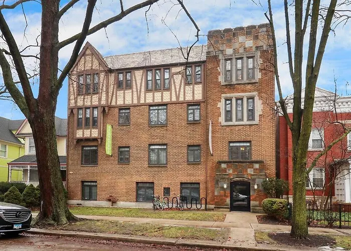 Trendy In - Kenwood 103 & 303 Rep Apartment *